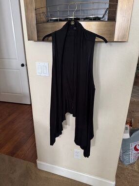 Antthony Black Sleeveless Draped Open-Front Cardigan Vest